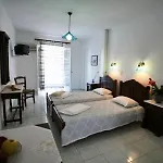 Hotell Erato 2*