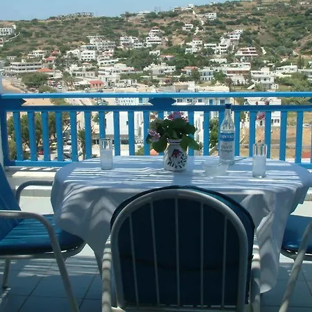 Erato Hotel 2*