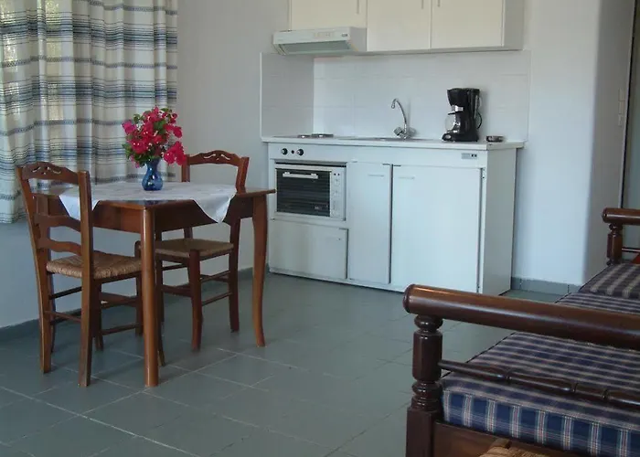 ホテル Erato バトシ